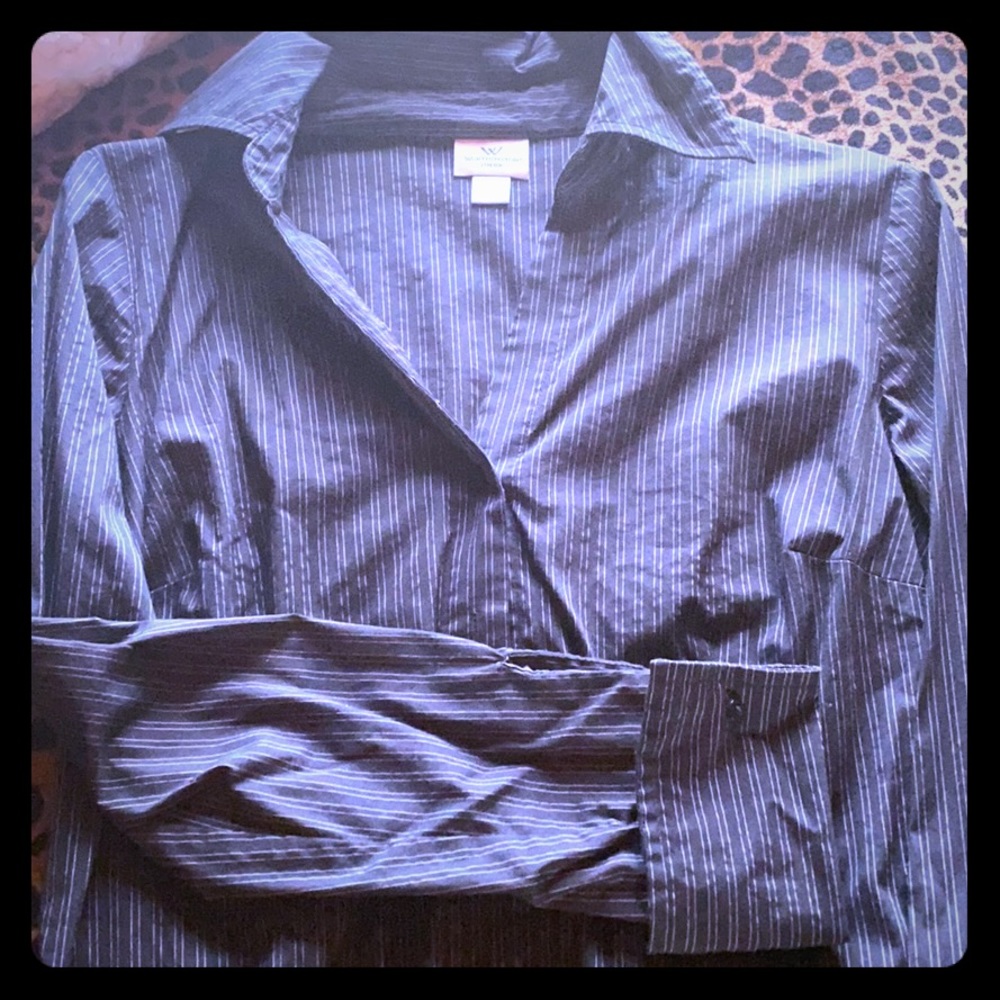 Button up black top
